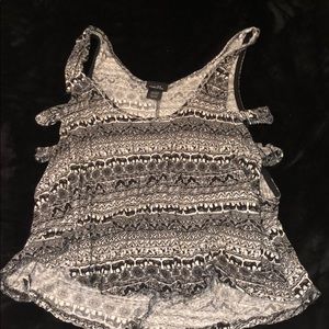 Black and white patterned tank top
